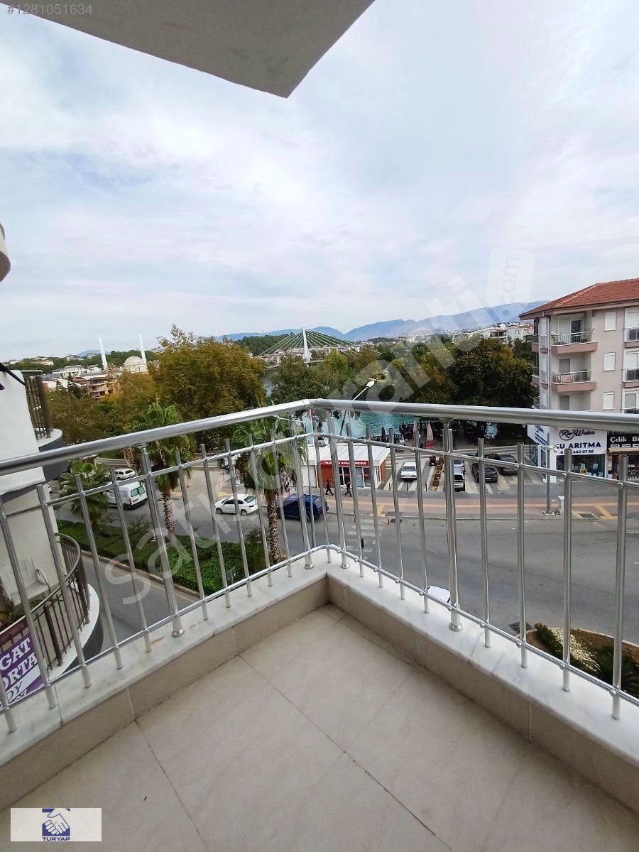 HASTANE CADDESİ MERKEZI KONUM DA IRMAK MANZARALI KİRALIK DAİRE