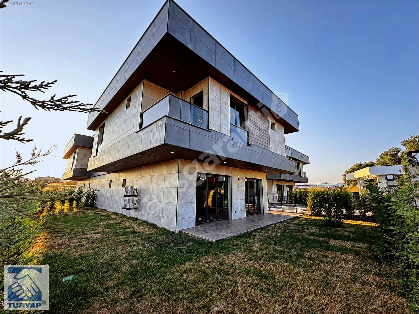 SİLİVRİ SELİMPAŞADA 4+1 SATILIK VİLLA