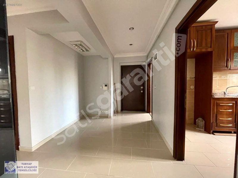 ATAŞEHİR HASTANELER BÖLGESİ OFİSE UYGUN 3+1 120 M2 DAİRE