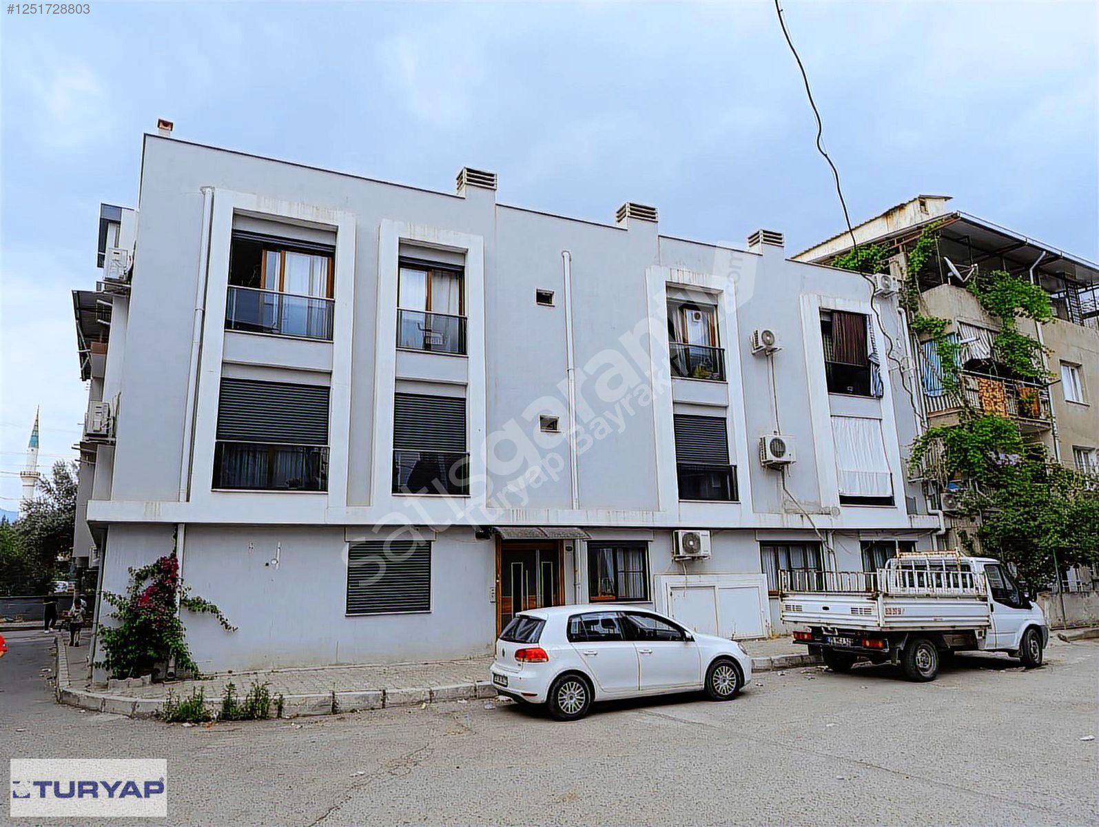 BORNOVA MEVLANADA SATILIK 2+1 DAİRE