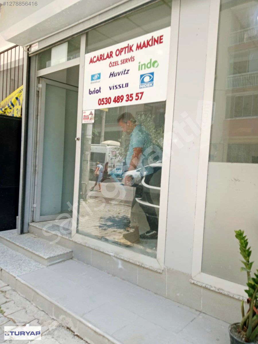 Turyap"tan Bornova Merkezde satılık Dükkan