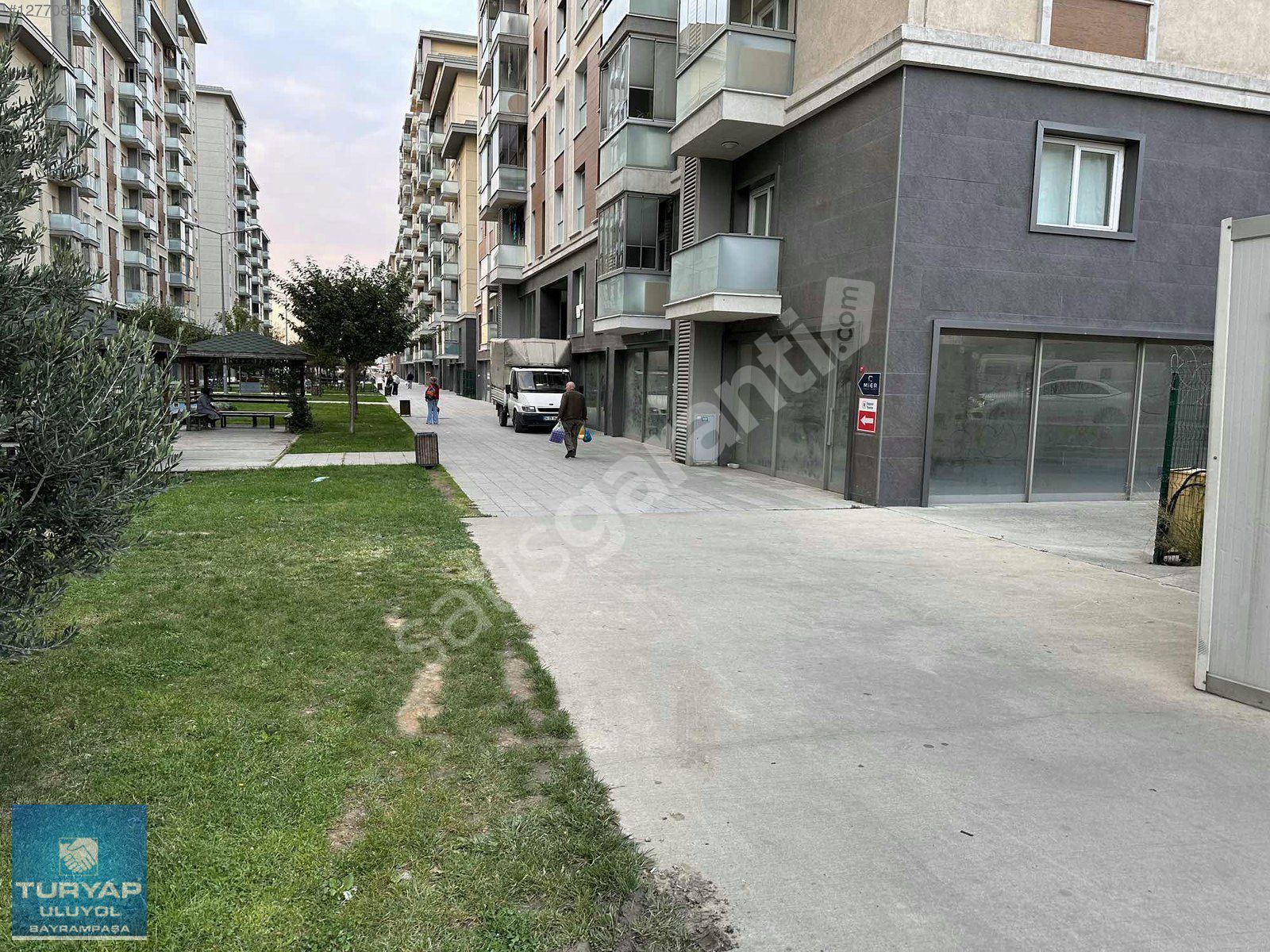 TURYAP'TAN KİPTAŞ KONUTLARI BAYRAMPAŞA KİRALIK DÜKKANLAR