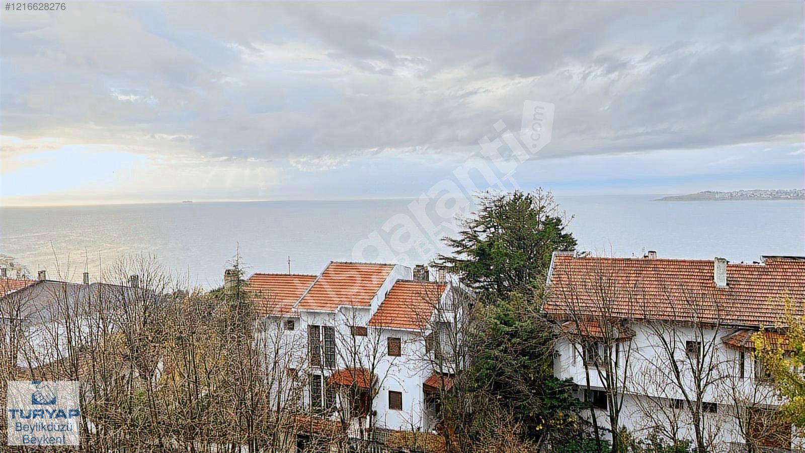 Turyap'tan Beylikdüzü'nde Havuzlu Deniz Manzaralı 3+1 Daire