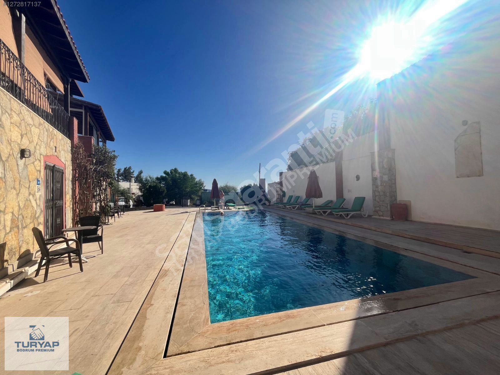 Bodrum Kumbahçe'de Satılık 3+1 Havuzlu Sitede Eşyalı Daire