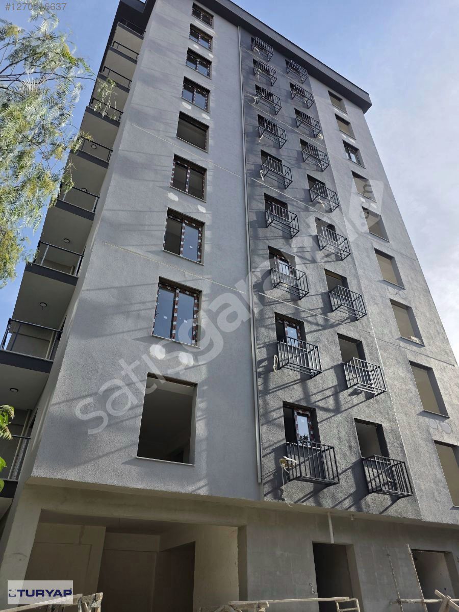 Bayraklı Manavkuyu Otoban Girişinde Sıfır Daire