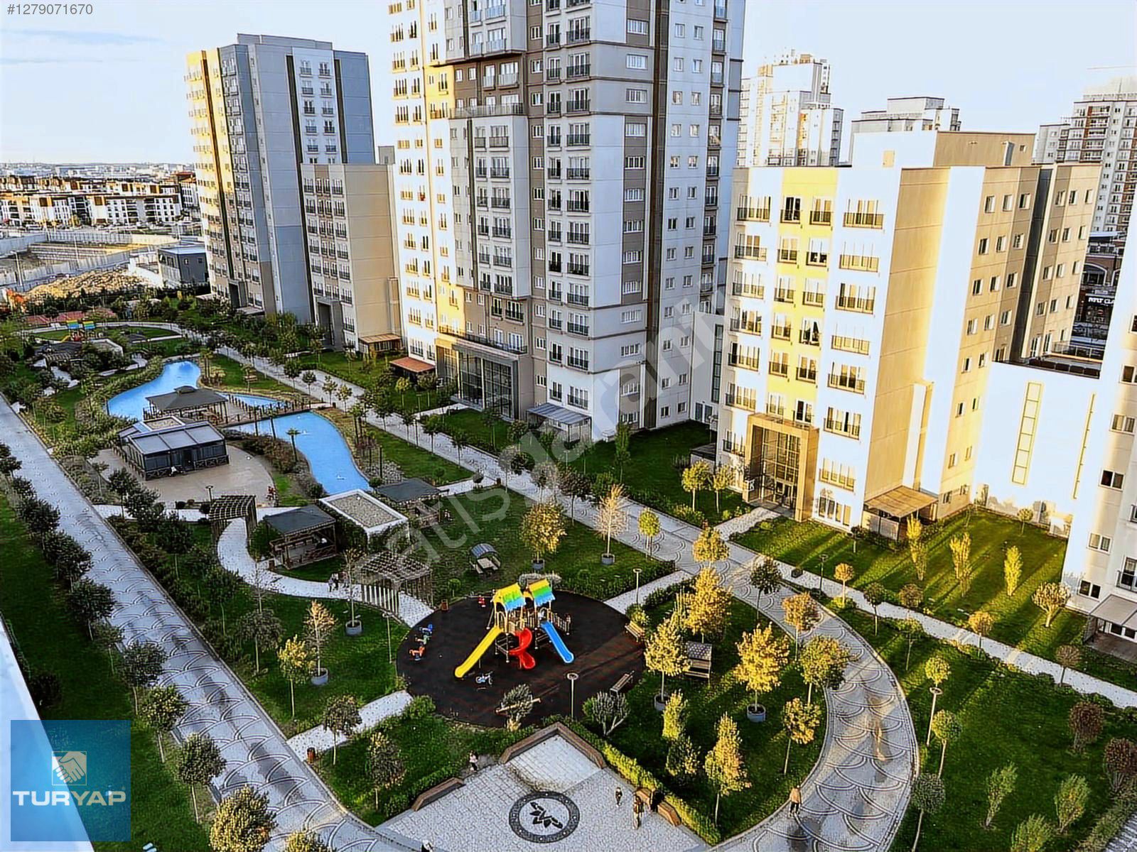 AVRUPARK HAYATTA TERASLI 1+1 EŞYALI SATILIK DAİRE