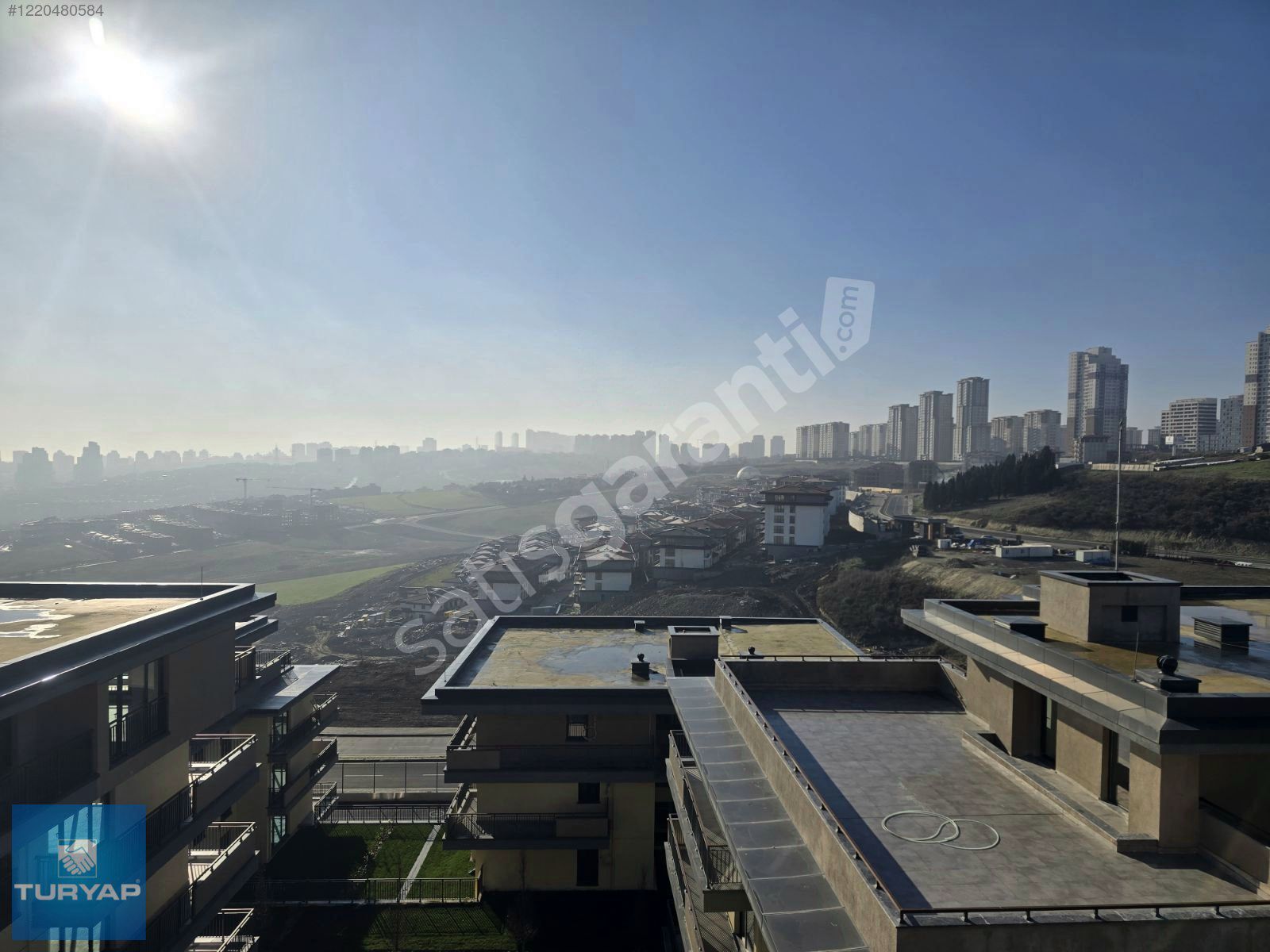 VADİ EVLERİ 2.ETAPTA 5+1 192 M2 TERASLI SATILIK DAİRE