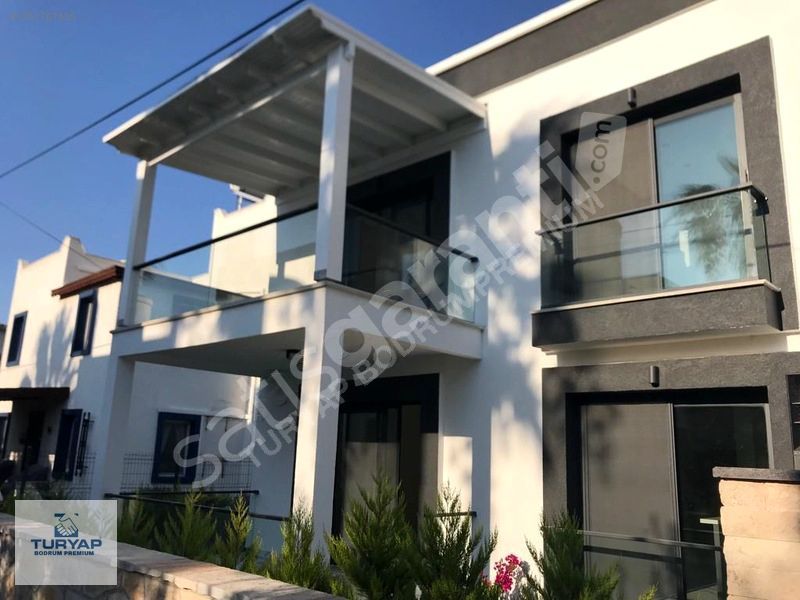 Yalıkavak Merkezde Denize 200 M Uzaklıkta Fırsat 4+1 Villa