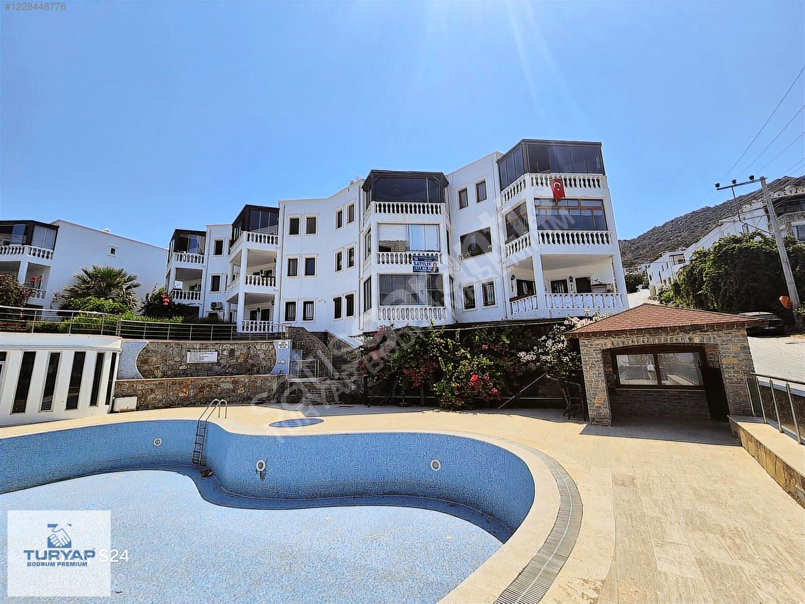 Turgutreis Deniz Manzaralı Havuzlu 2+1 Satılık Daire