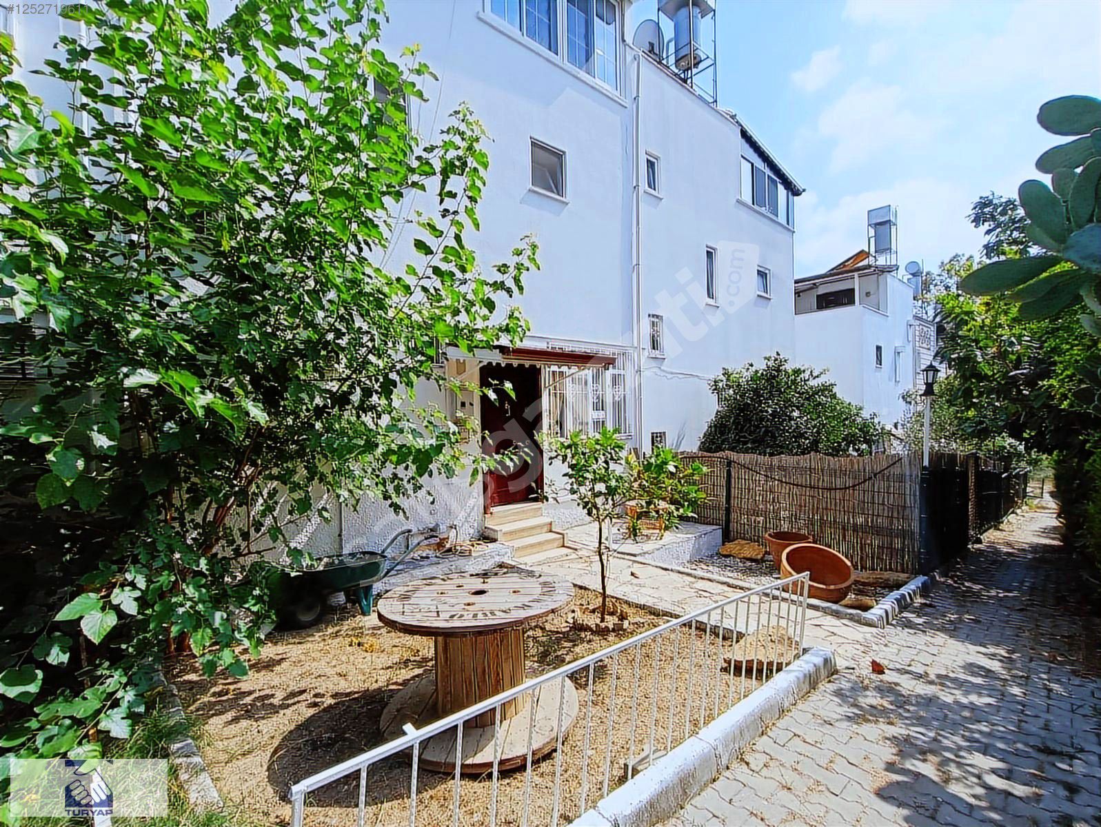 SORGUNDA SATILIK TRIPLEX VİLLA