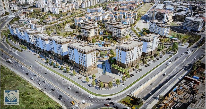 MEYDAN BAŞAKŞEHİR'DE 193 M2 4+1 SATILIK PEYZAJ MANZARALI DAİRE