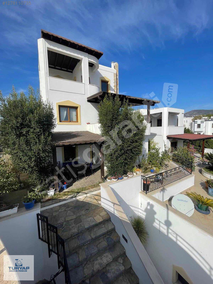 BODRUM BİTEZ'DE BAHÇE KATI 3+1 SATILIK DAİRE