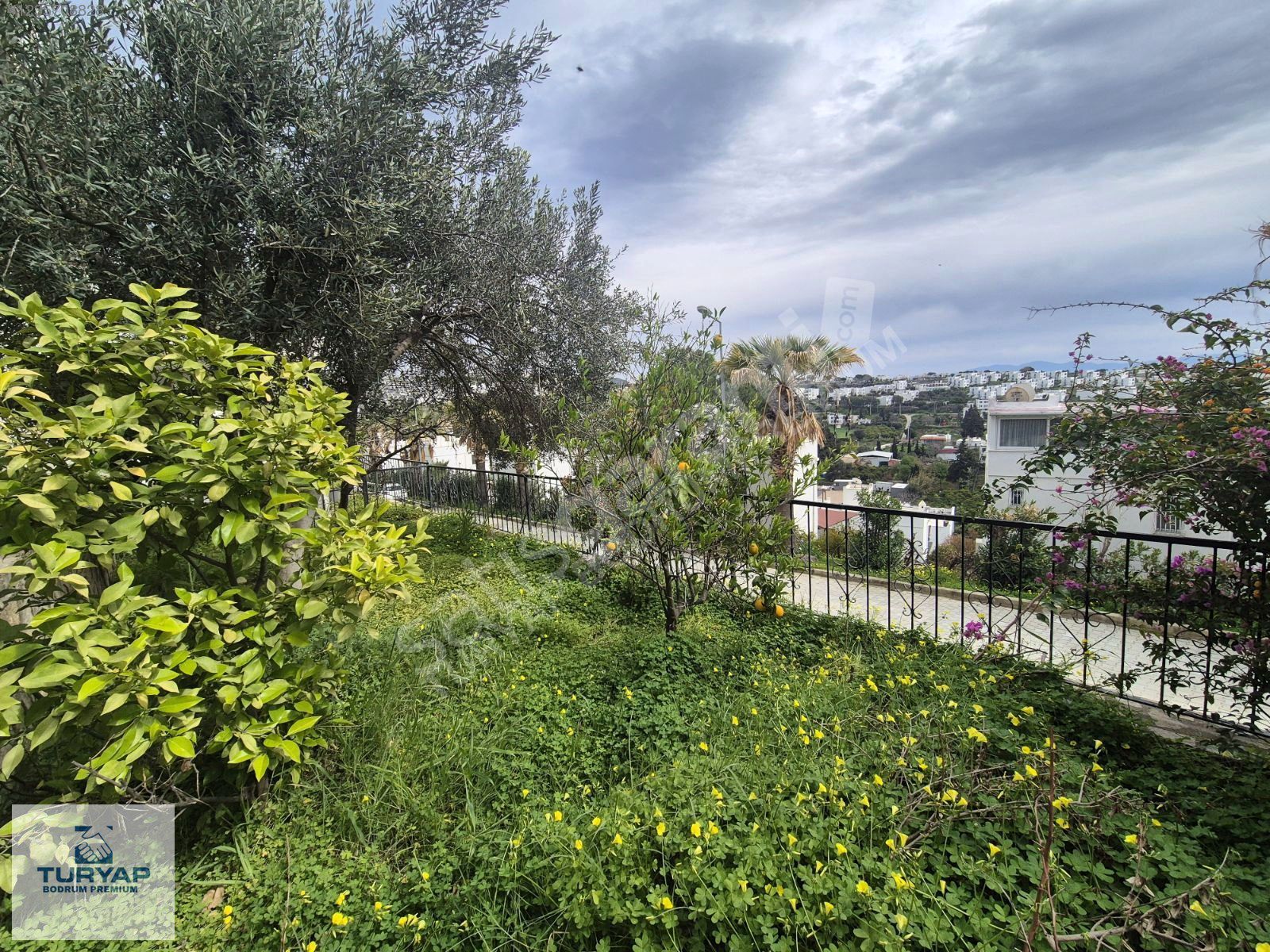 BODRUM AKYARLAR MUHTEŞEM DENİZ MANZARALI MÜSTAKİL BAHÇELİ VİLLA