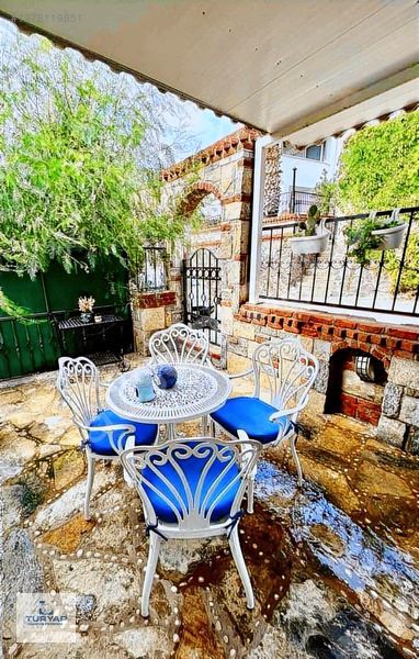 BODRUM AKYARLAR'DA SATILIK 3+1 VİLLA