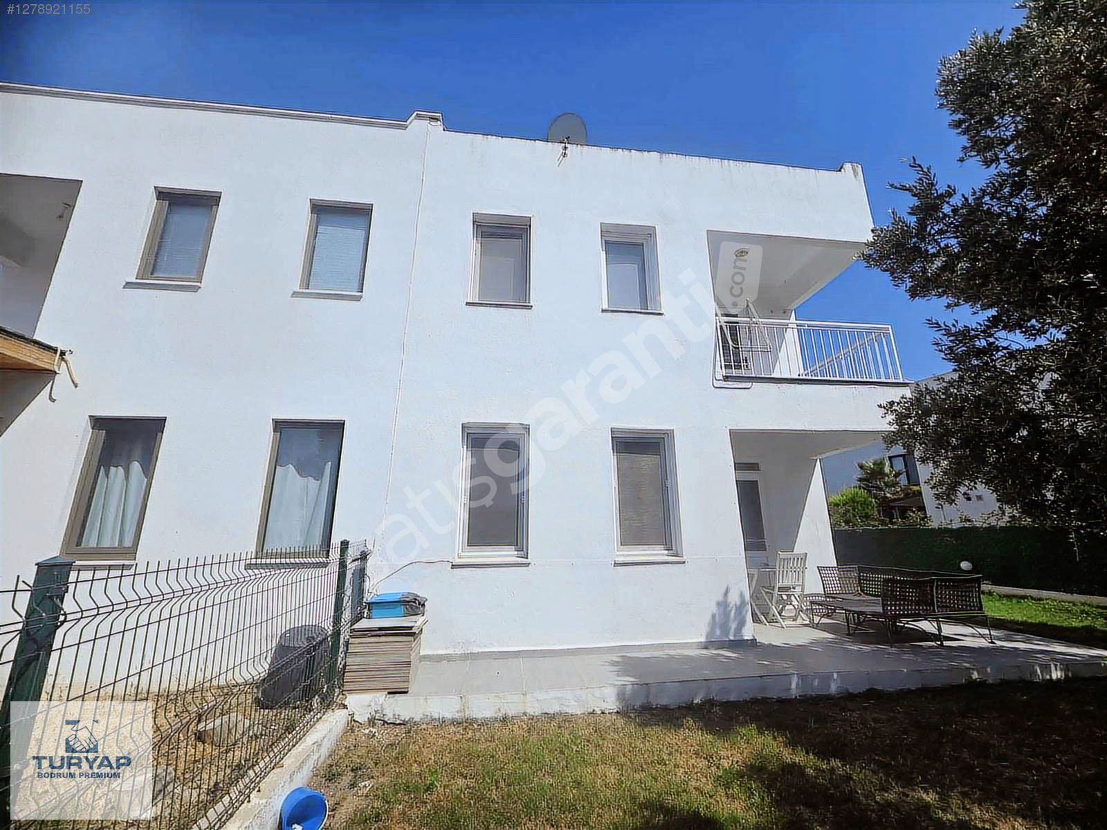 TAKAS'A ACIK BOGAZiCiNDE YATIRIMLIK VİLLA