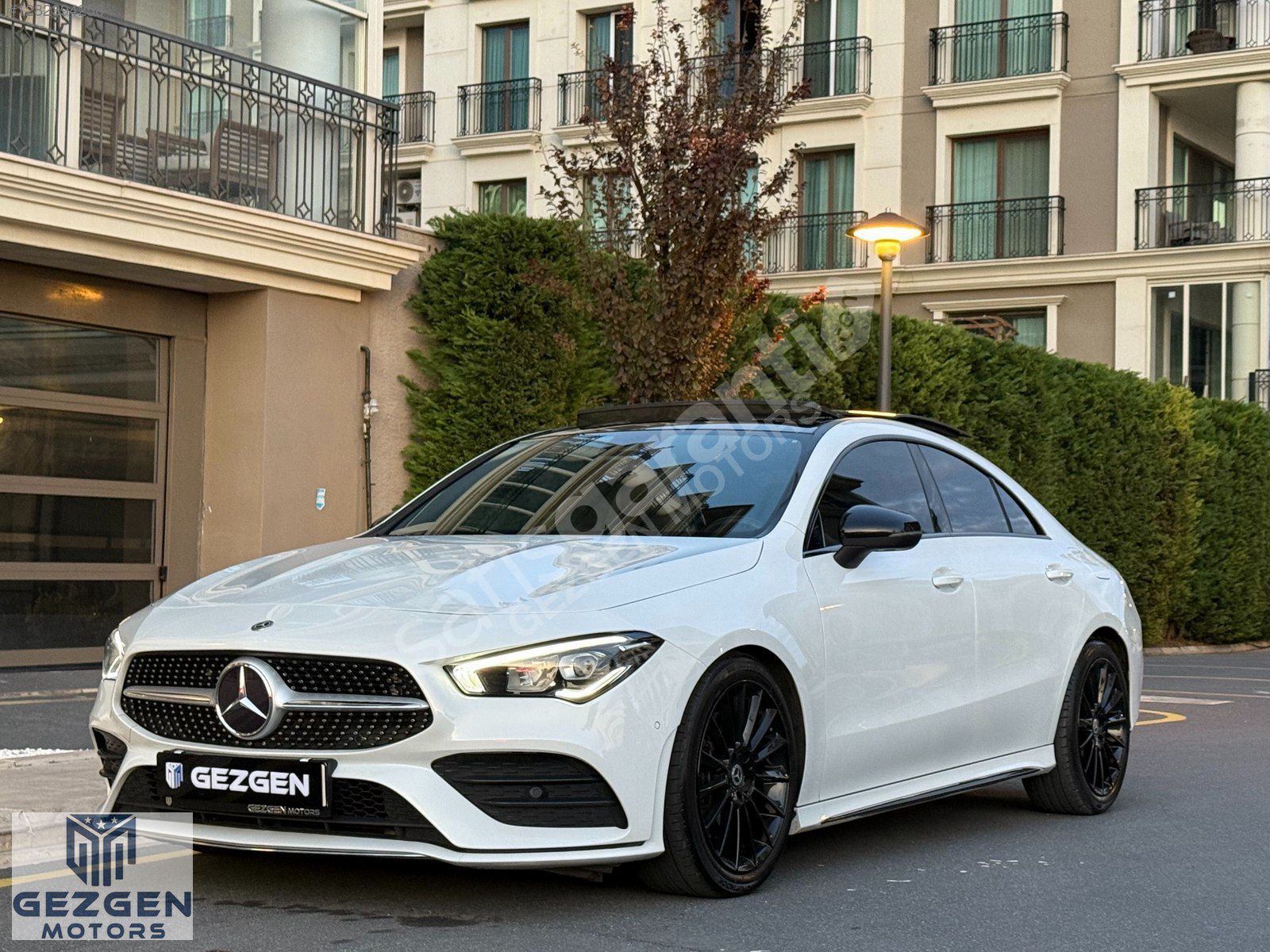 GEZGEN MOTORS YENİ CLA200 AMG DEĞİŞENSİZ+COMMAND+SUNROF+DERİ+FUL