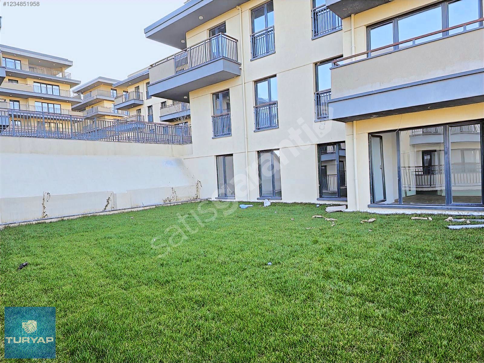 VADİ EVLERİ 2.ETAPTA 130 M2 BAHÇELİ 4+1SATILIK DAİRE