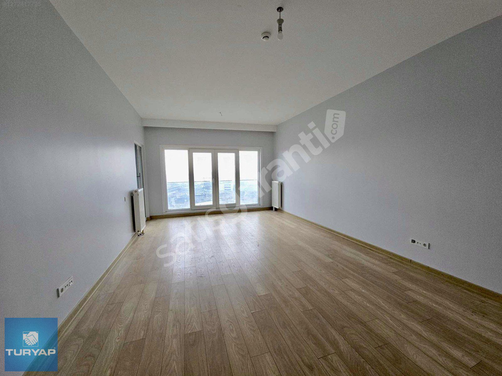 Avrupark Hayat İçi Boş 2+1 Satılık Daire