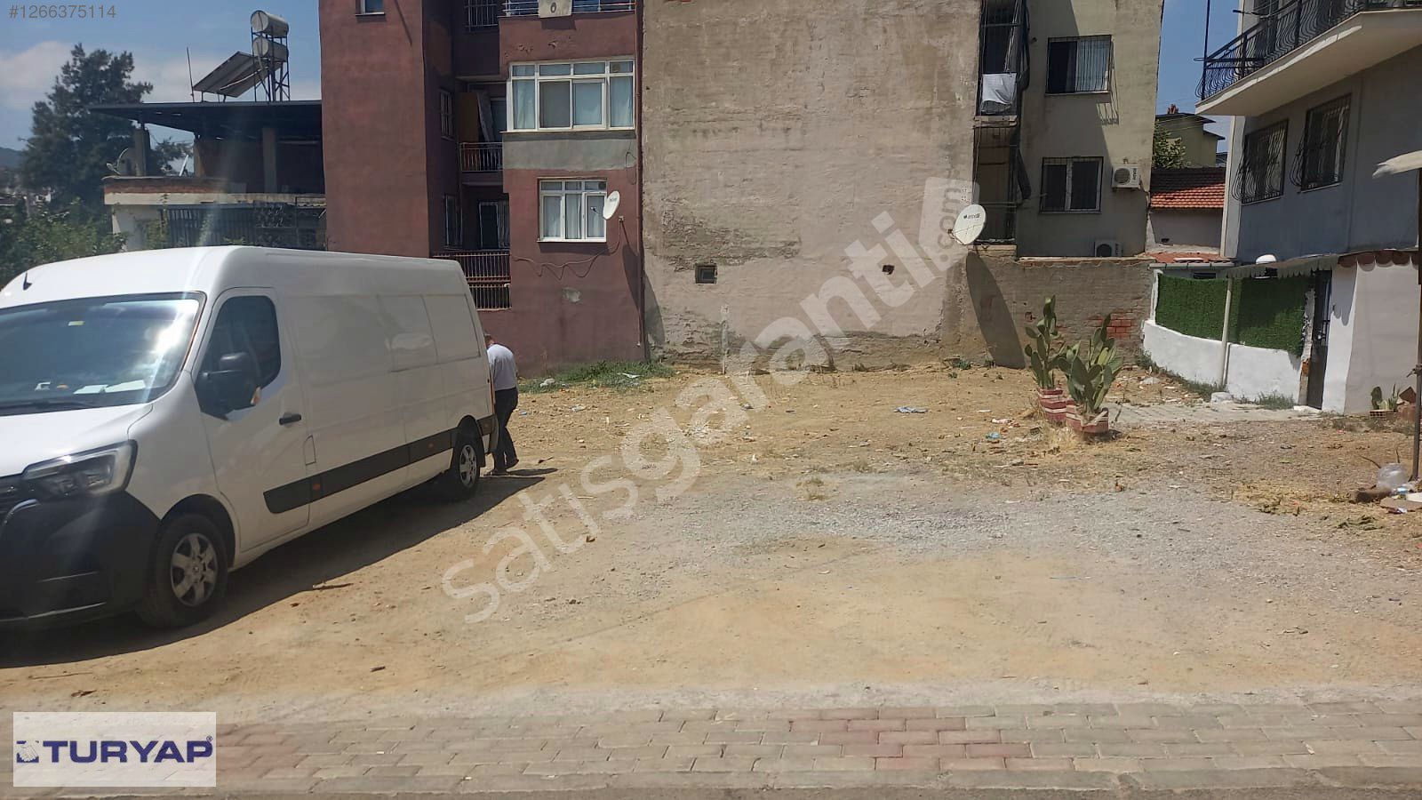 KARABAĞLAR/BOZYAKA'DA 216 M2 SATILIK ARSA