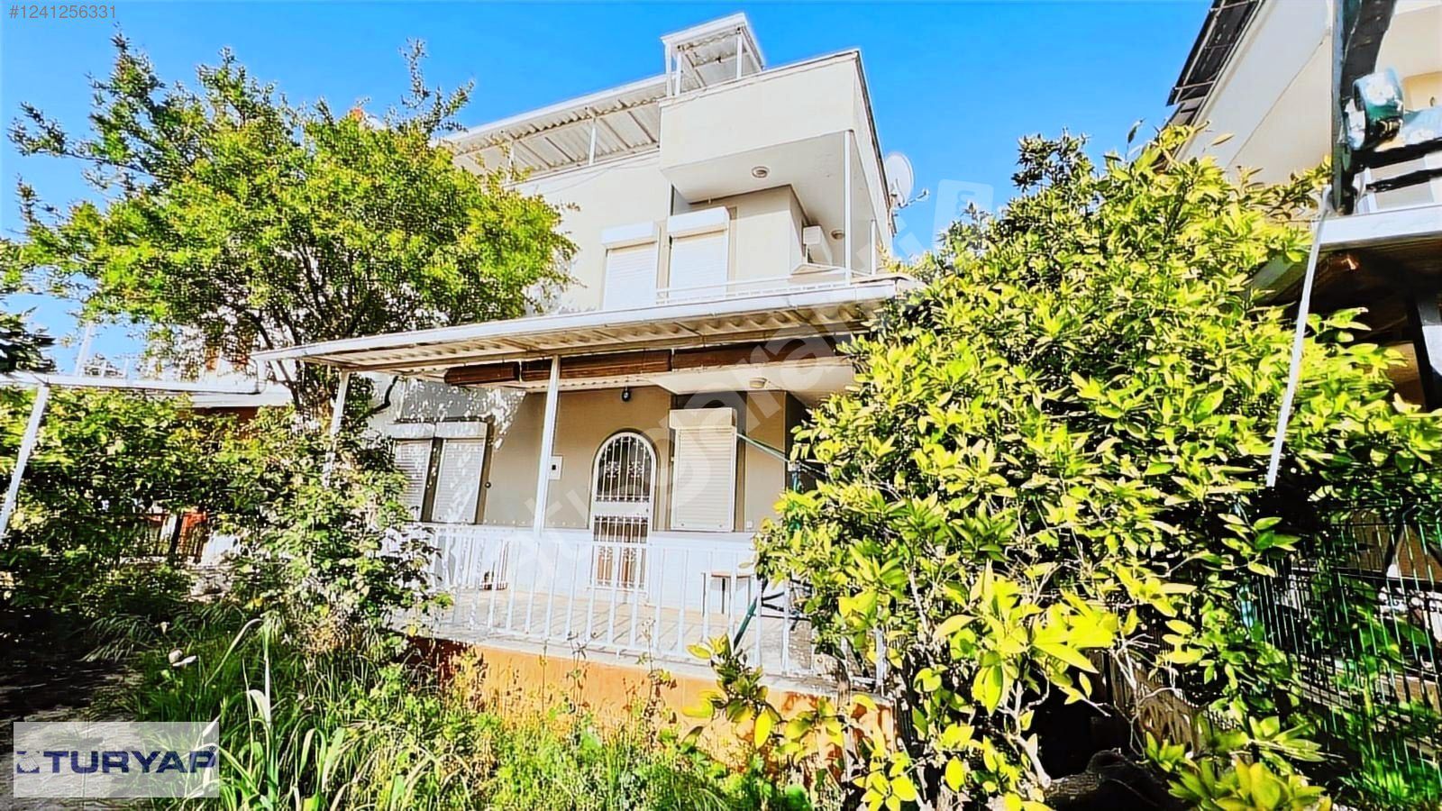 SEFERHİSAR/BENGİLER MAH.SİTE İÇİNDE TERASLI 4+1 SATILIK YAZLIK