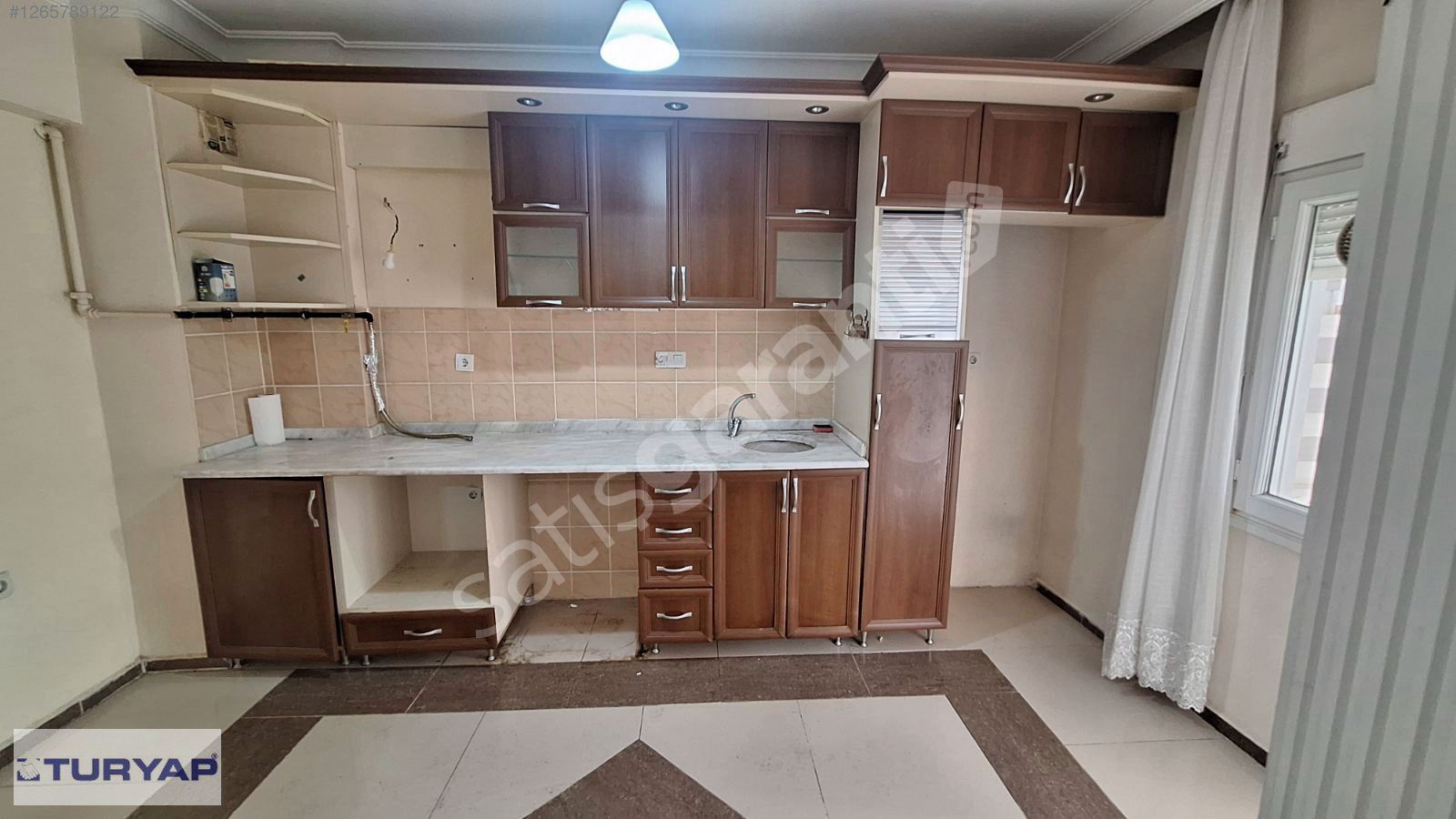 EFELER MAH. SİTE İÇİNDE 3+1 EBEVEYN BANYOLU 160 M2 KİRALIK DAİRE