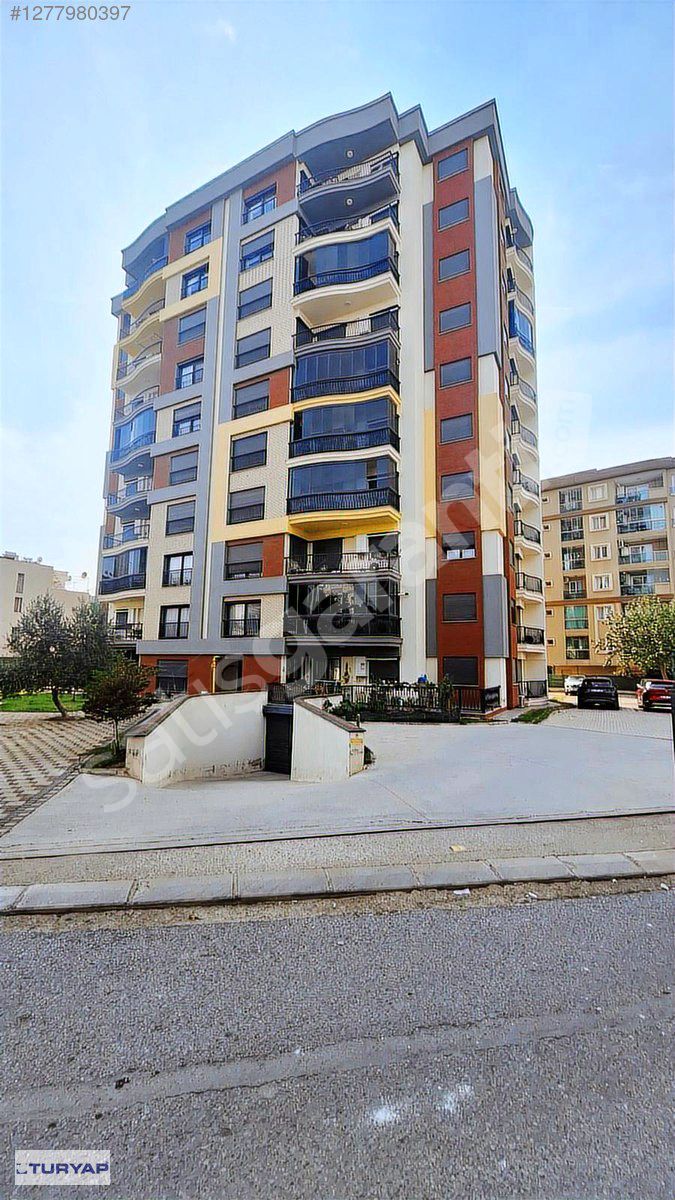 AKINCILAR MAH.AREL SİTESİNDE 165 M2 3+1 E.BANYOLU SATILIK DAİRE