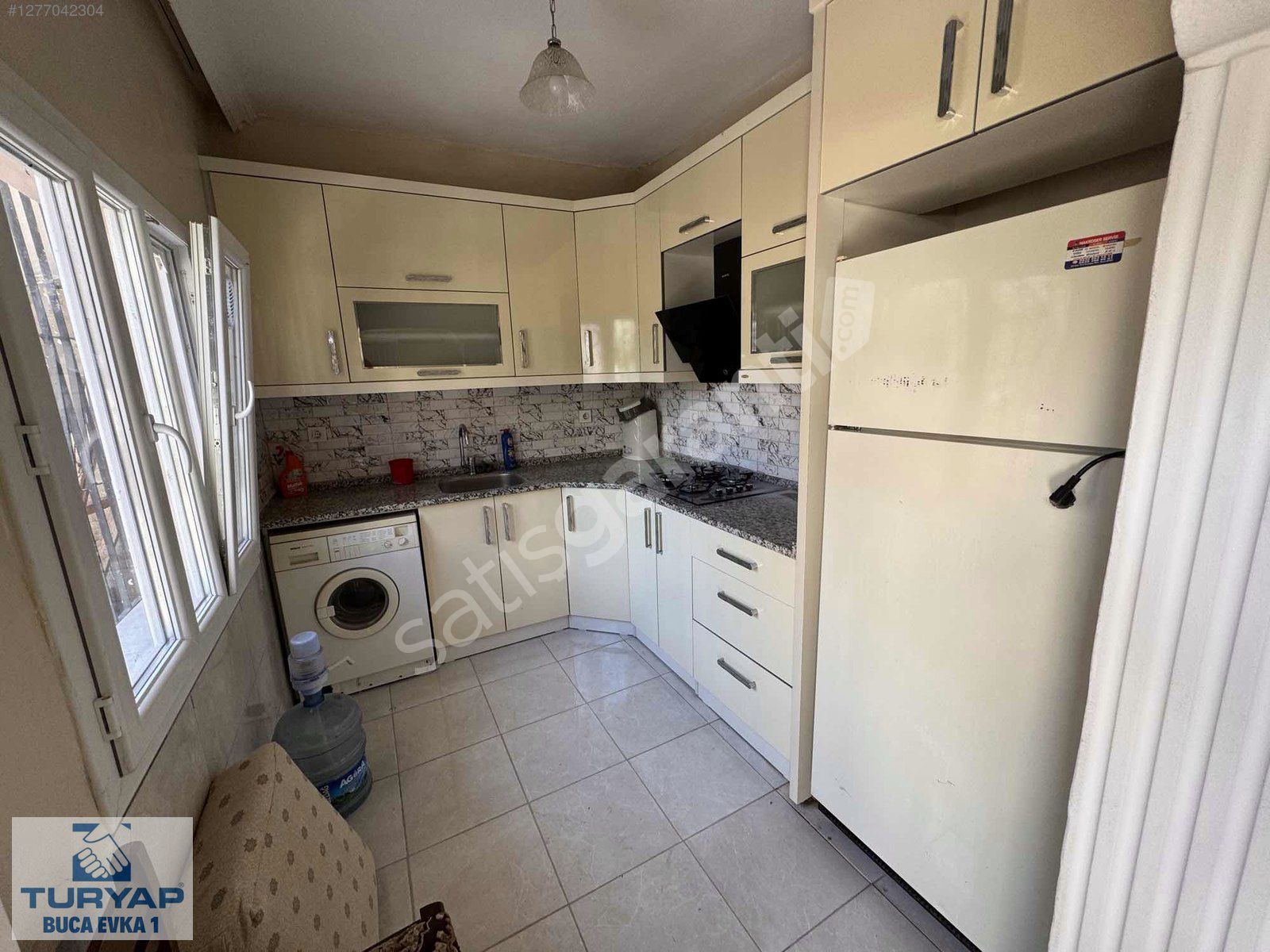 Turyap'tan Hasanağa Bahçesi Yakını Bahçeli Doğalgazlı 2+1