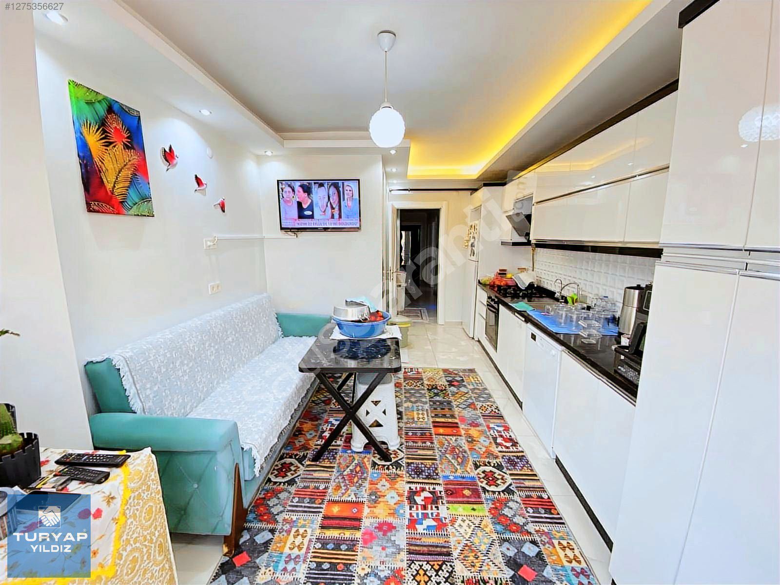 BUCA YENİGÜN MAHALLESİ ANAYOLDA 6 YILLIK 115 M2 3+1 ASANSÖRLÜ