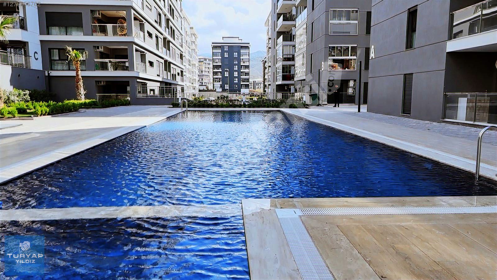 MENEMEN İSTİKLAL MAH. SİTE İÇİ HAVUZLU KİRALIK 3+1 135 M2 DAİRE