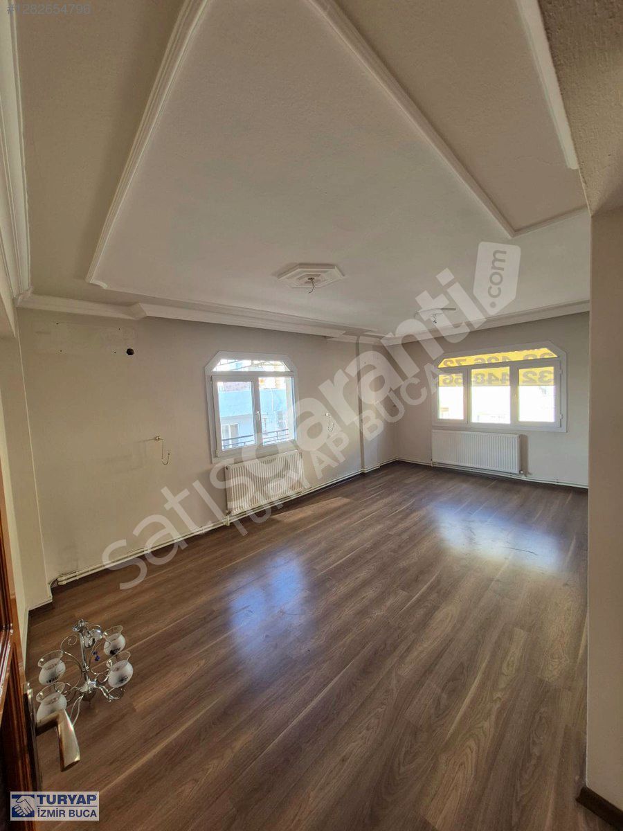 BUCA YEŞİLBAĞLAR'DA CADDE ÜZERİNDE 4 KAT İMARLI SATILIK BİNA