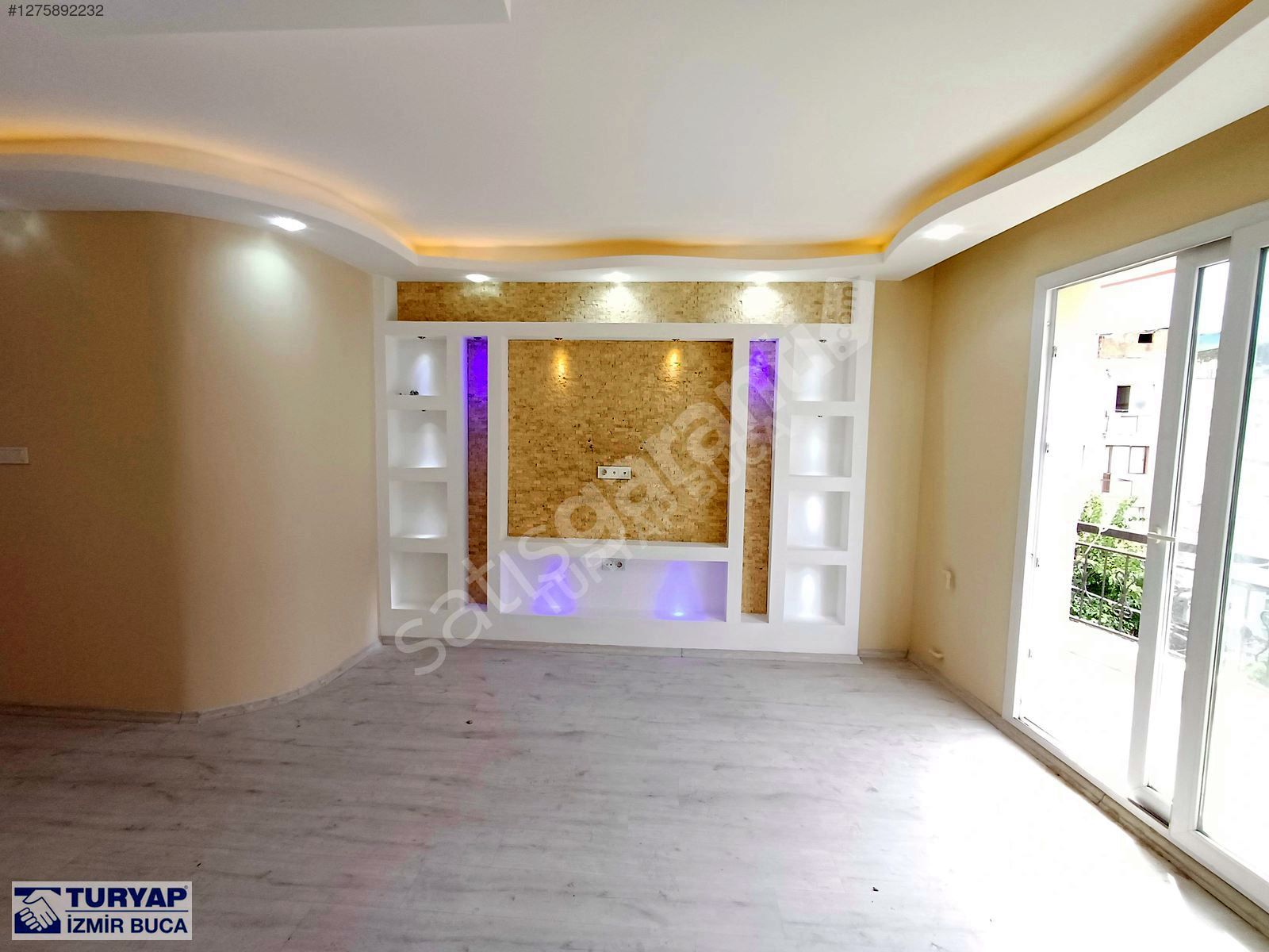 TURYAP BUCA'DAN ATATÜRK MAH. CADDE ÜZERİ, TADİLATLI GENİŞ DAİRE