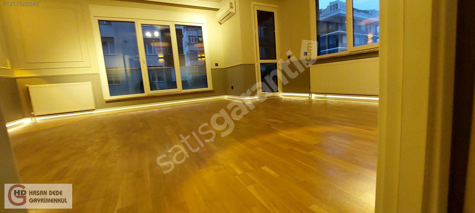 YALI MAHALLESİNDE SAHİLE 4.BİNA ARAKAT LÜKS 3+1 EBEVEYN BANYOLU