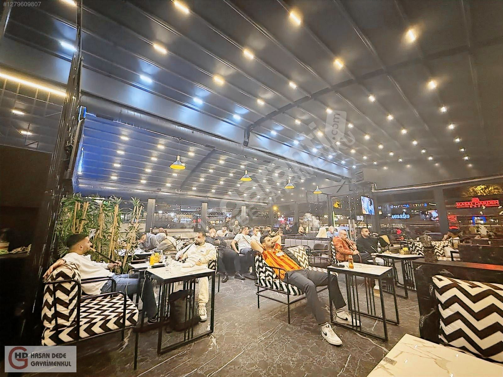 400M2 DEVREN SATILIK İÇKİ VE NARGİLE RUHSATLI CAFE BAR