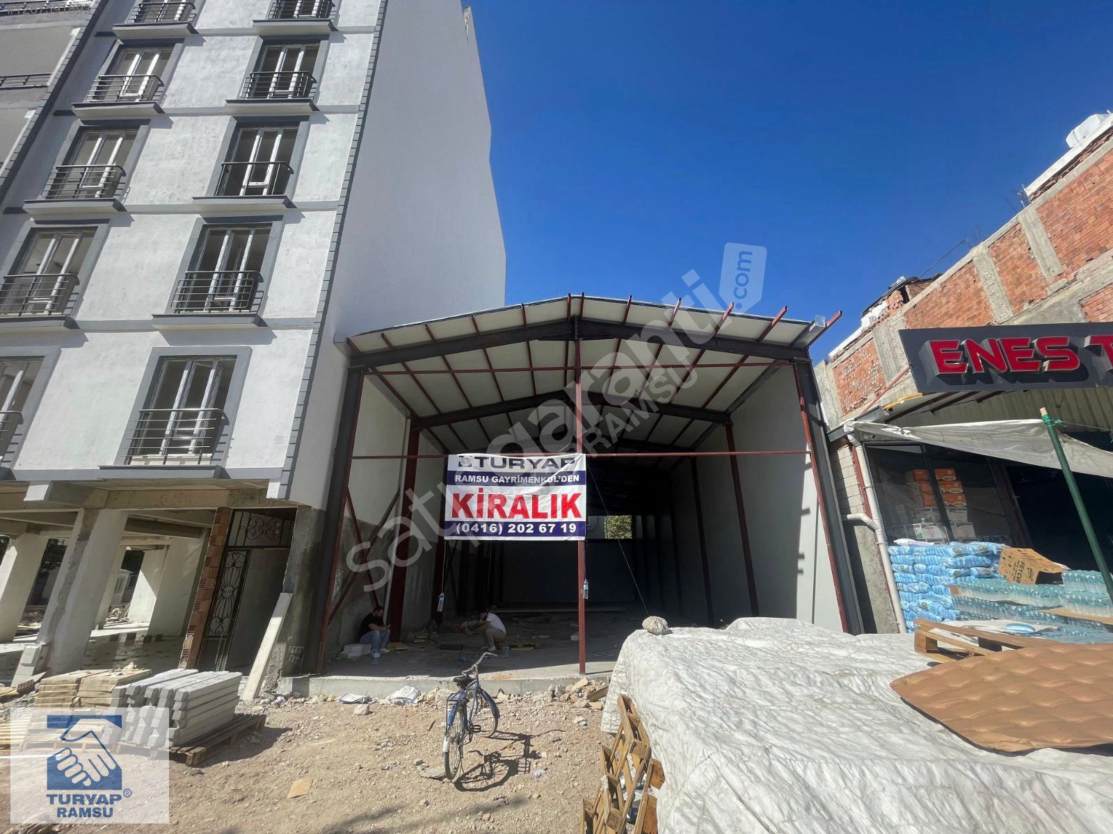 RAMSUDAN BULVARDA MERKEZİ KONUMDA KİRALIK DÜKKAN