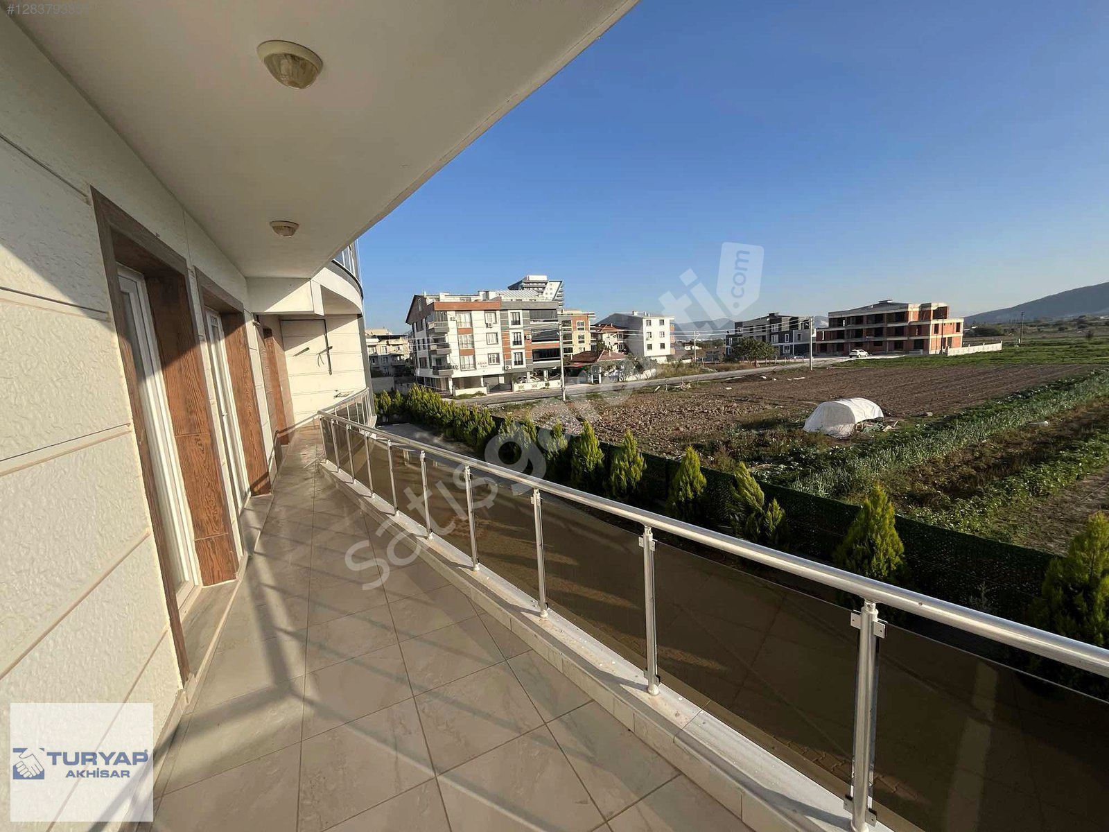 HÜRRİYET MAHALLESİ OLİVA GARDEN SİTESİNDE GENİŞ VE FERAH DAİRE