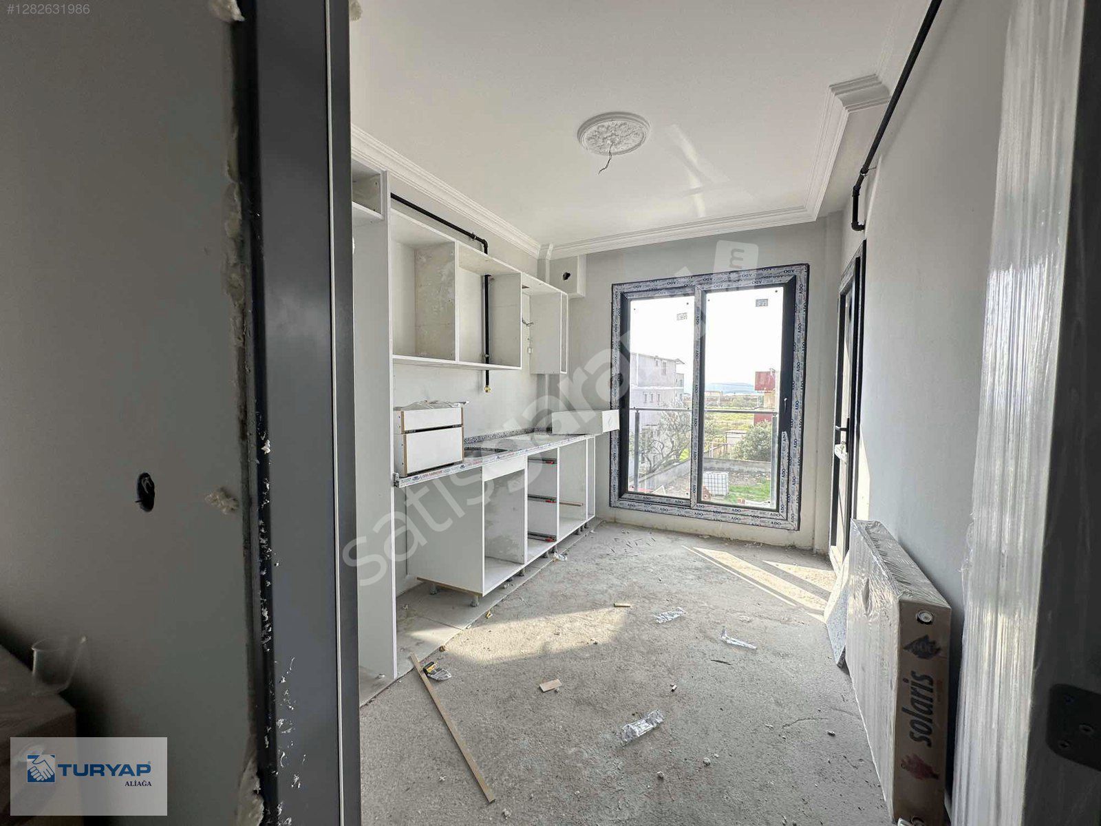 HELVACI MERKEZDE İZBAN YAKINI DAİRE