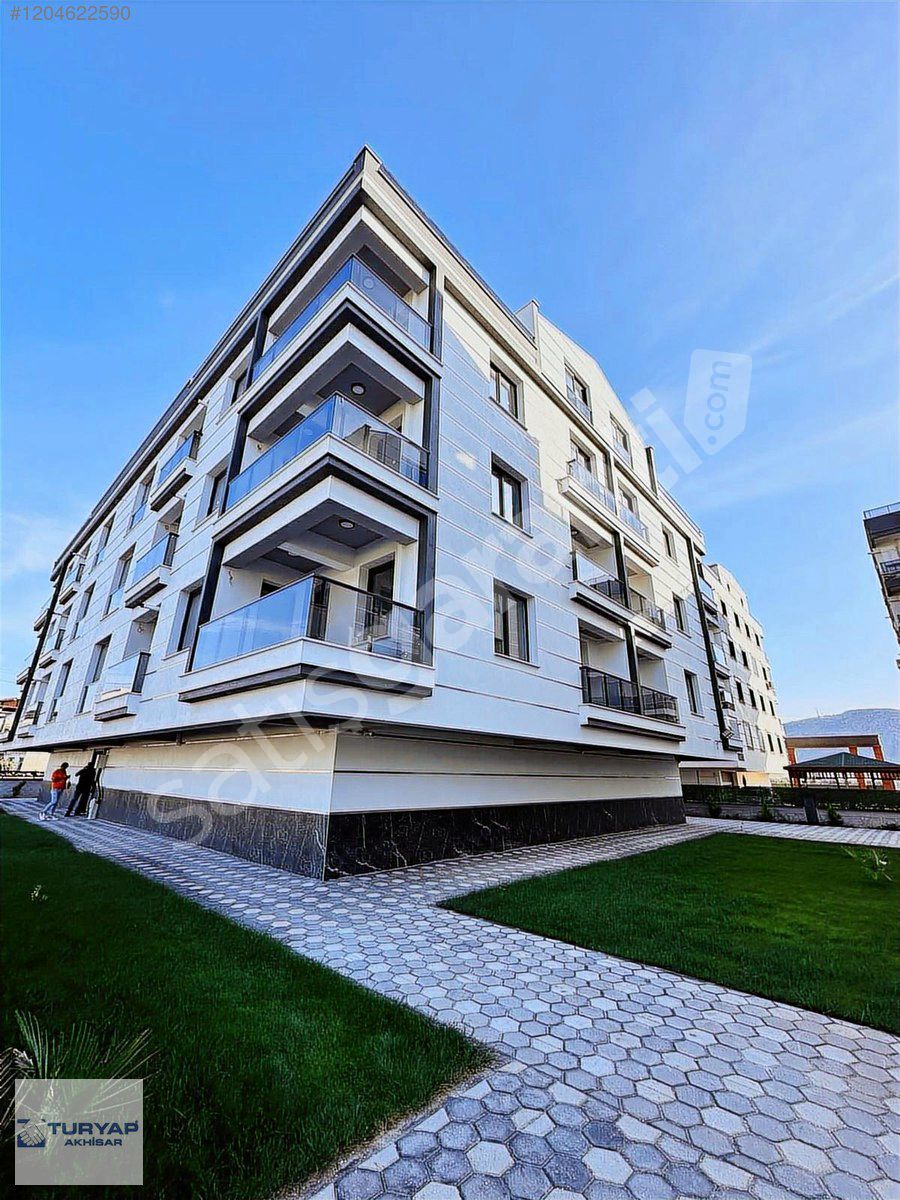 HÜRRİYET MAHALLESİ'NDE 280 M2 SİTE İÇERİSİNDE DUBLEKS DAİRE