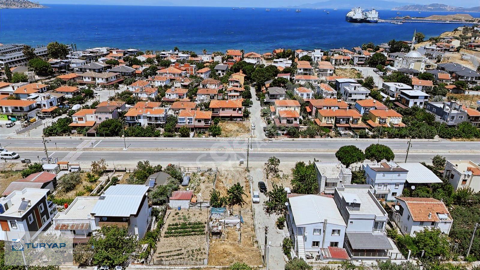 TURYAPTAN FOÇADA YATIRIM FIRSATI YOLA YAKIN TARLA