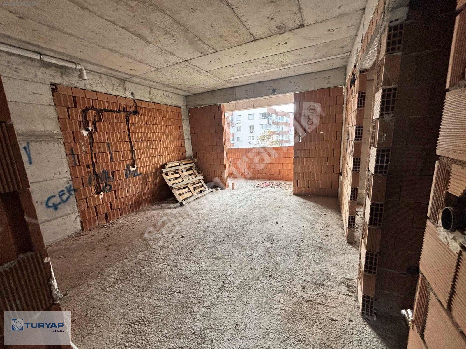 ALİAĞA MERKEZDE 1+1 DAİRE FIRSATI