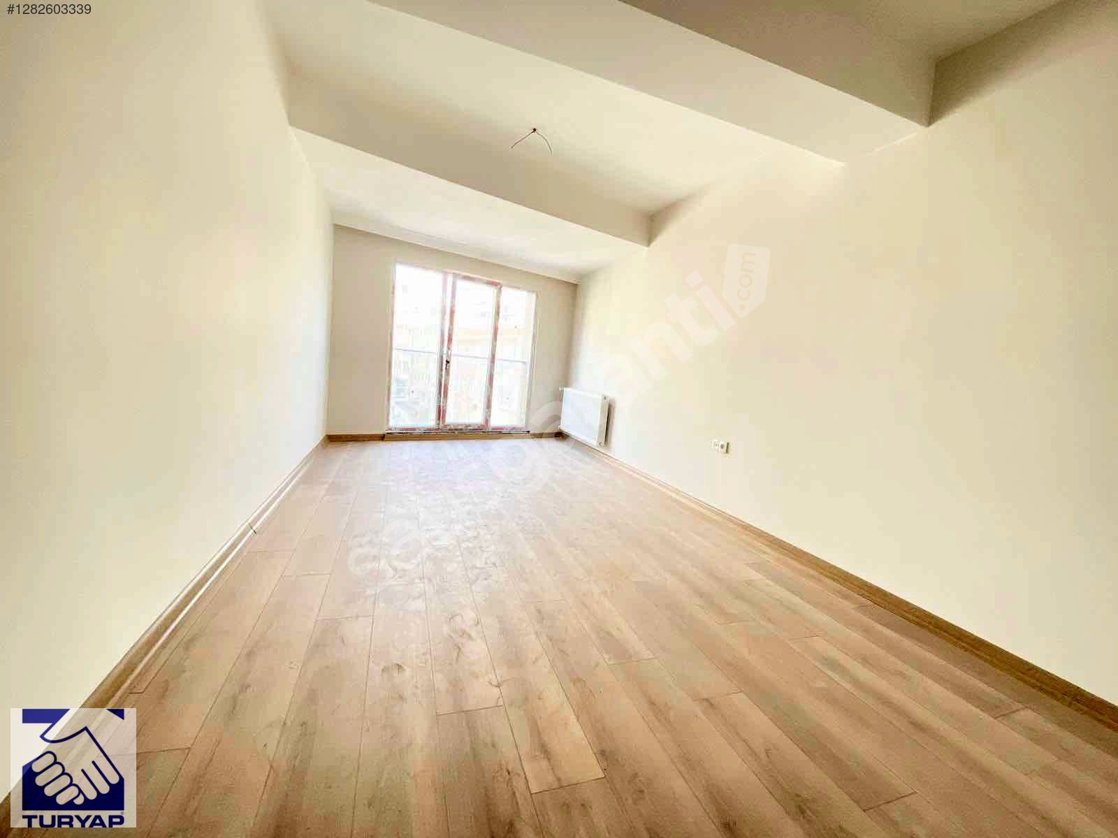 TURYAP ALTINTEPE'DEN KÜÇÜKYALI MERKEZ'DE 3.KAT ÖN CEPHE 2+1