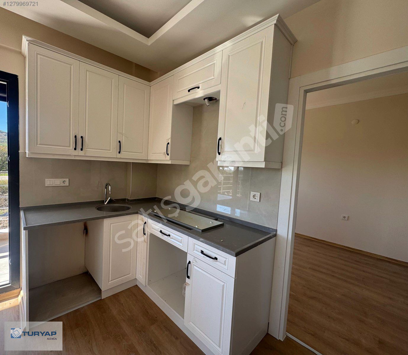 FOÇA KAZIM DİRİKTE SATILIK 1+1 DAİRE