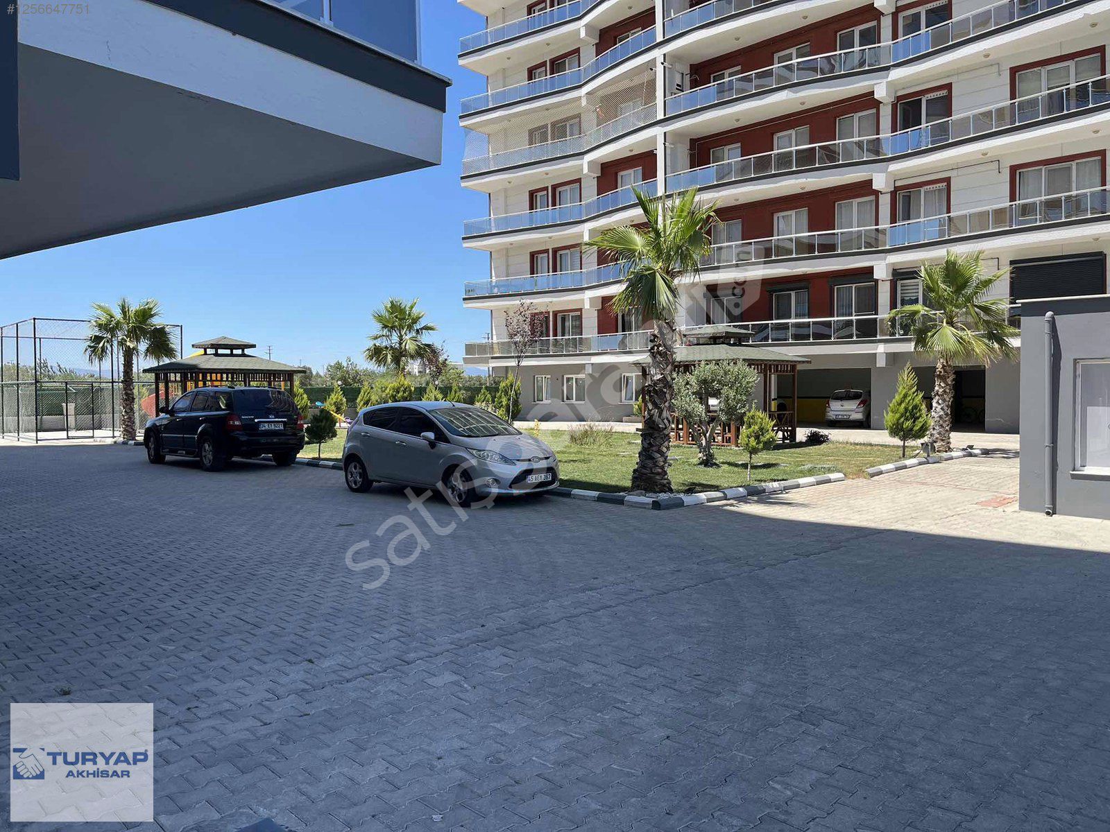 TURYAP'DAN LÜKS SİTE DE MANZARALI GENİŞ 2+1