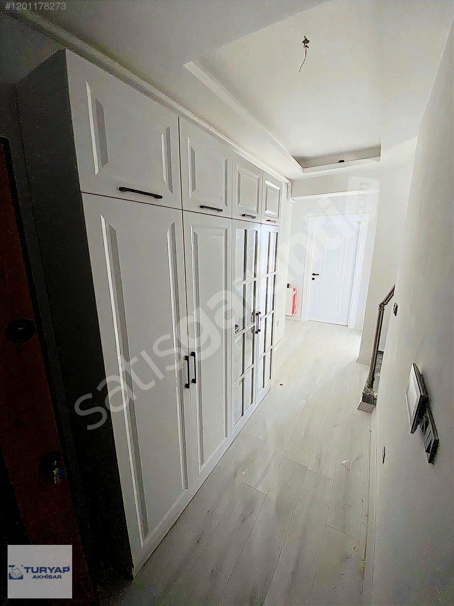 ATATÜRK MAH. ÖZEL OTOPARKLI,65 M2 TERASLI,280 M2 5+1 DUBLEKS