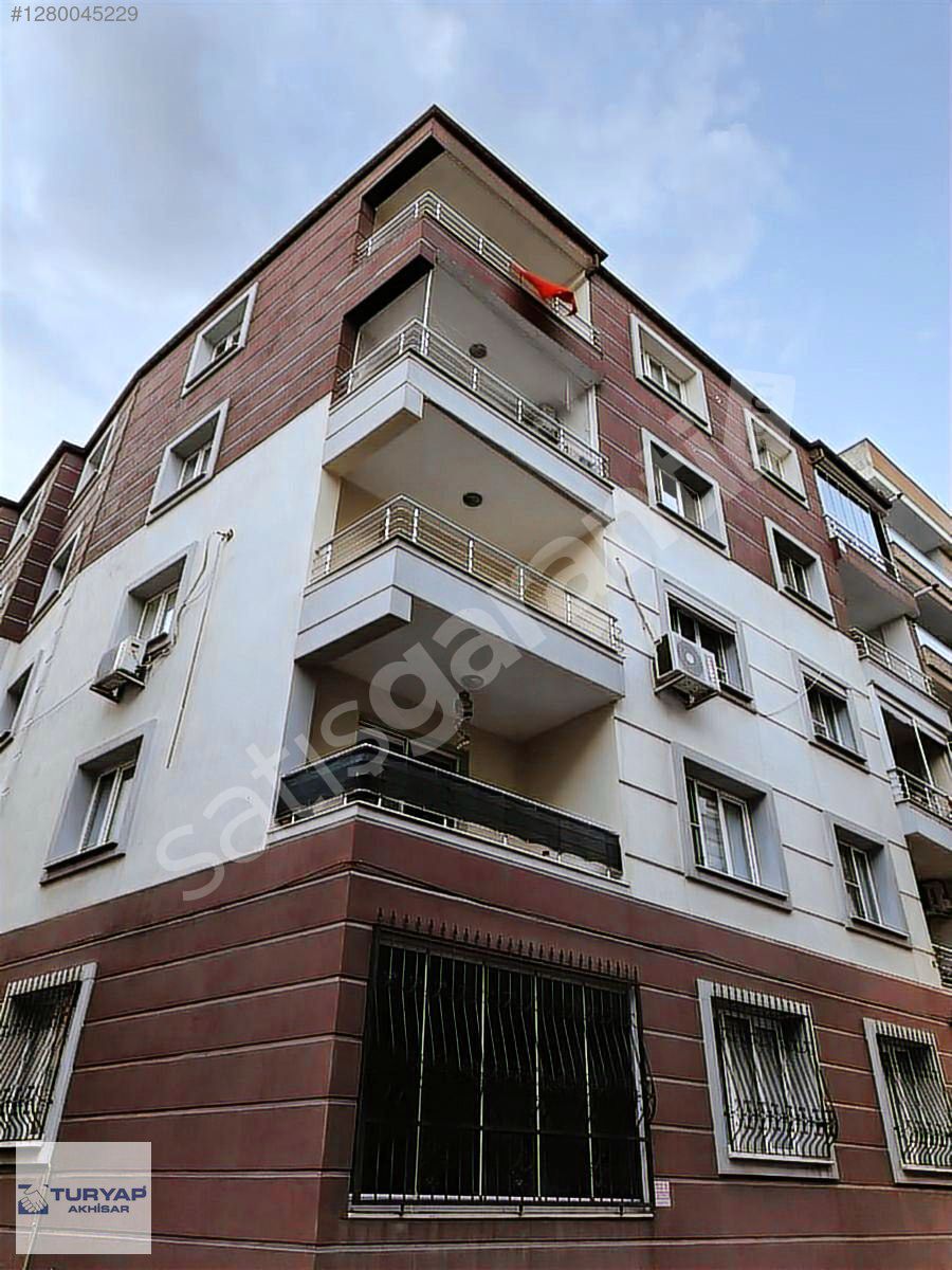 TURYAP Akhisar'dan Hürriyet Mahallesinde Satılık 3+1 Daire