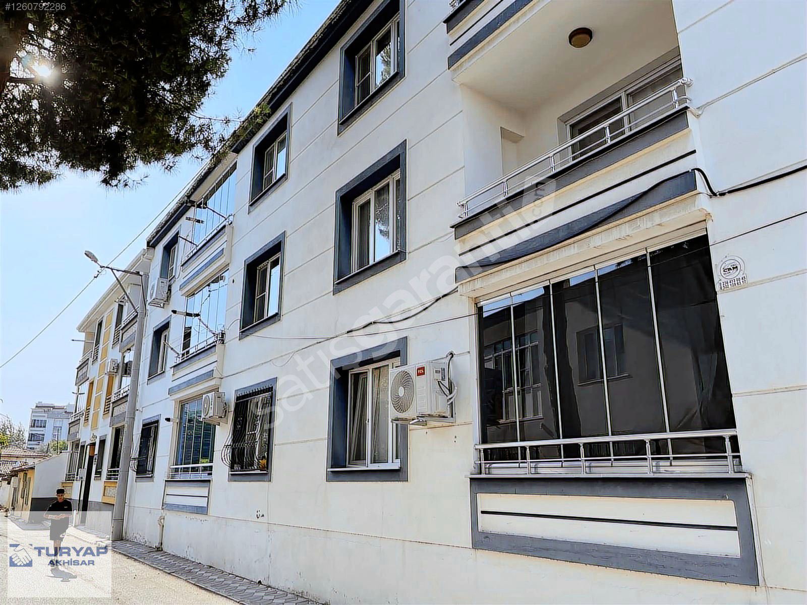 TARİŞ MEVKİ,ÇARŞIYA YAKIN KONUM,YÜKSEK KREDİLİ 150 M2 ARAKAT 3+1