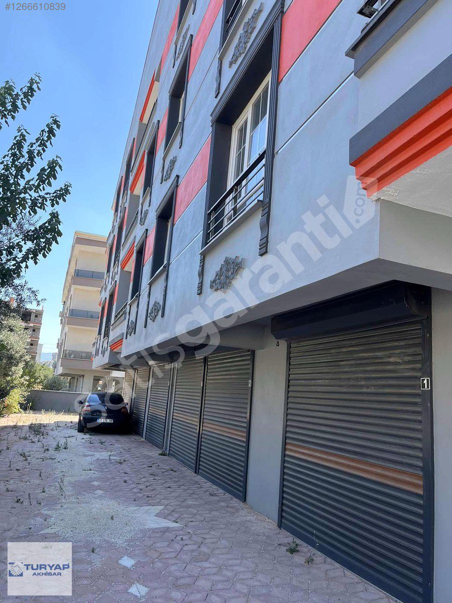 Turyap Akhisar'dan Gölete yürüme mesafesinde 4+1 Satılık Dubleks