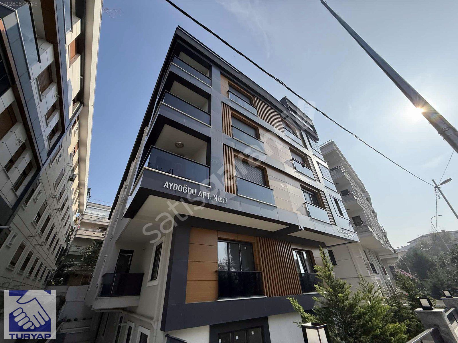 TURYAP ALTINTEPE'DEN BÜYÜKTURYOLUNDA GENİŞ KULLANIŞLI 3+1