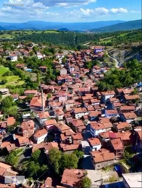 DURSUNBEY DURABEYLER MAH.428m2 SATILIK AVLULU AHŞAP EV VE ARSASI