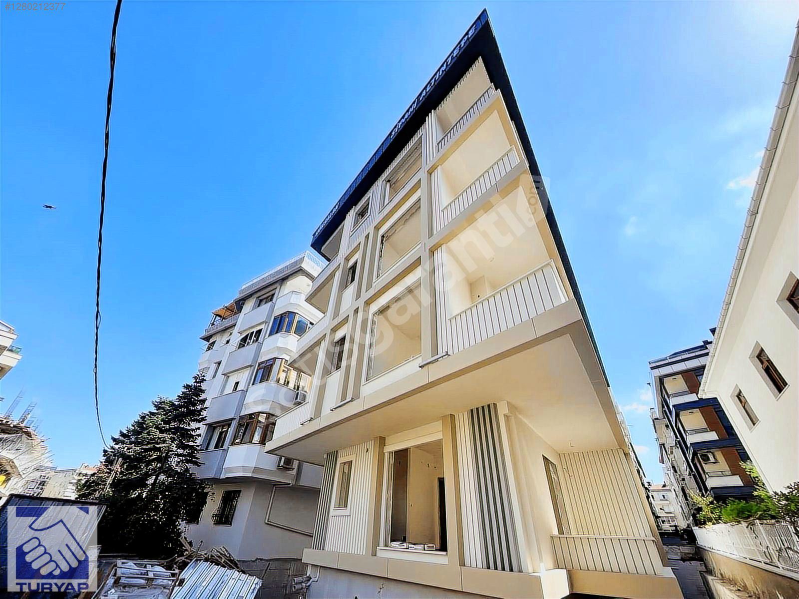 TURYAP'TAN KÜÇÜKYALI ÇAMLIK SAHİLDE PROJEDEN SIFIR BAHÇELİ 2+1