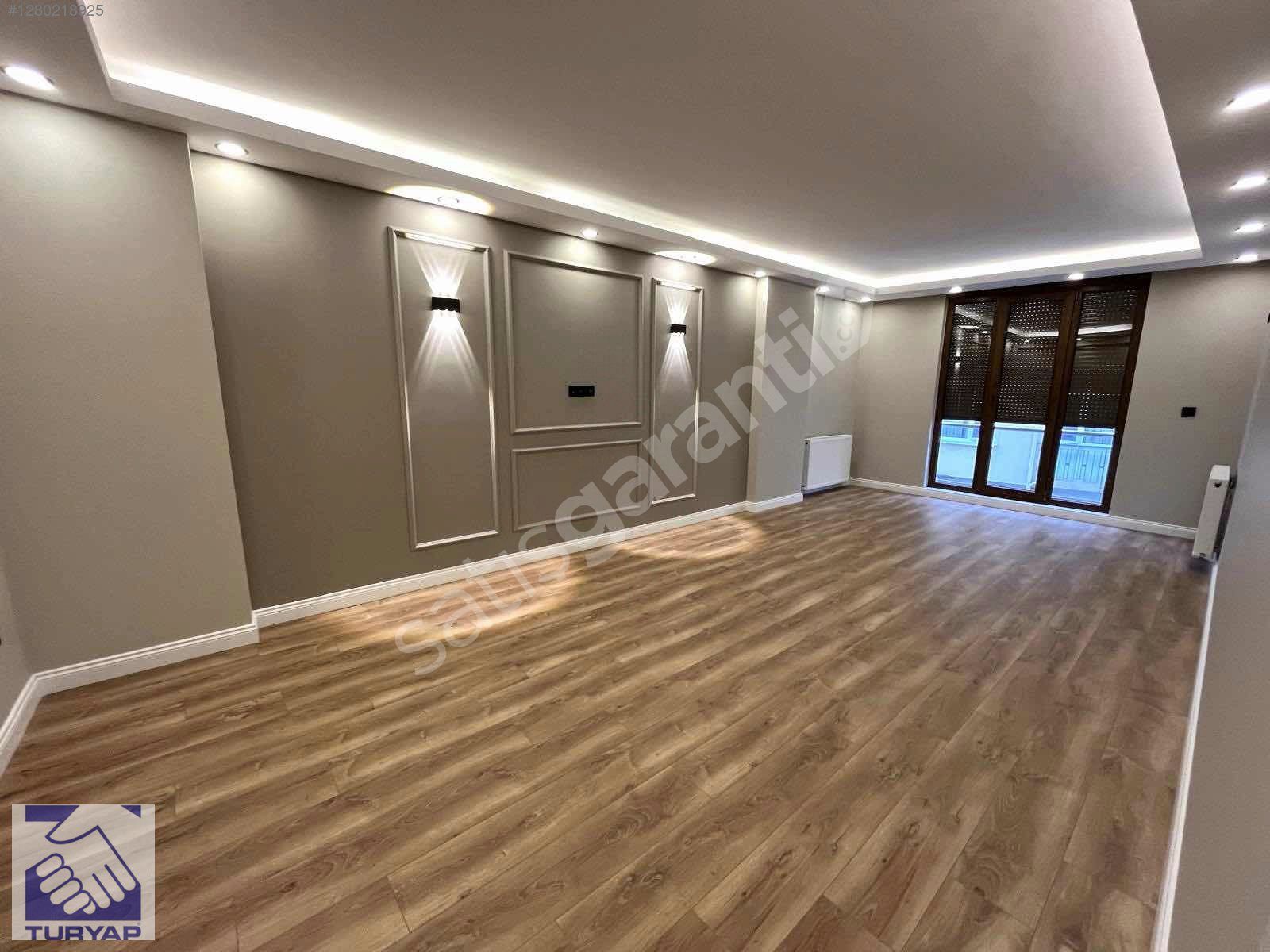 TURYAP'TAN KÜÇÜKYALI'DA EMSALSİZ KONUMDA ARAKATTA GENİŞ LÜKS 3+1